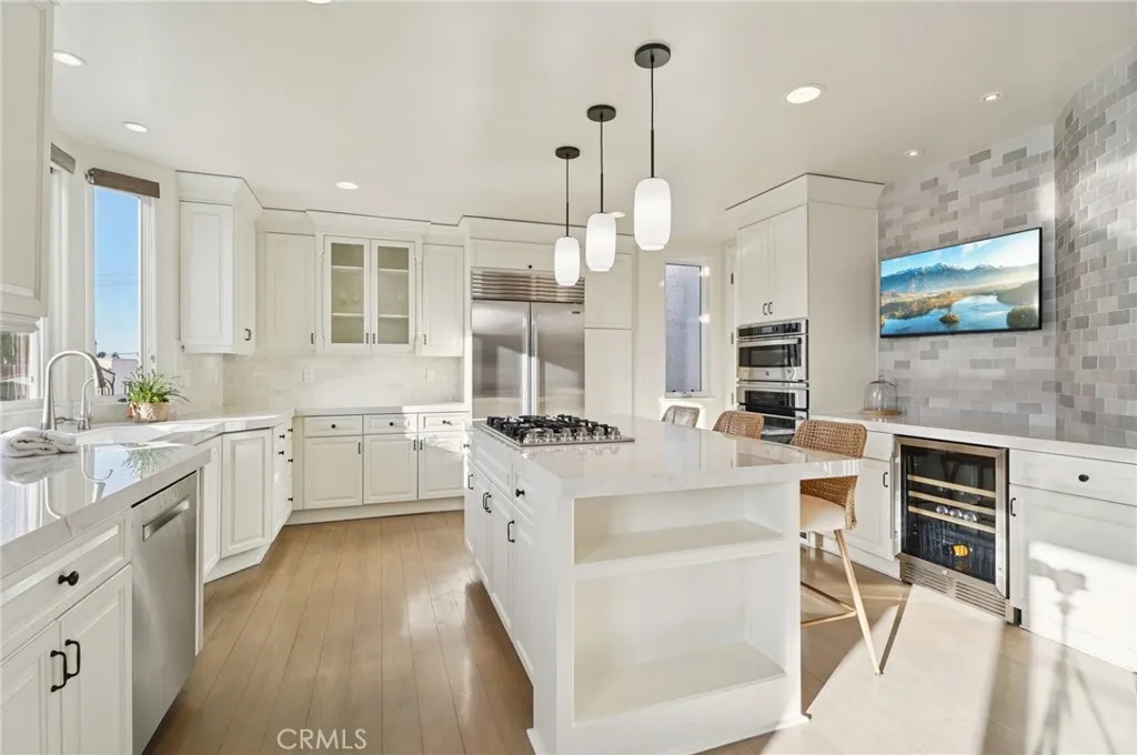 654 5th Street, Hermosa Beach, California 90254 home-pic-10