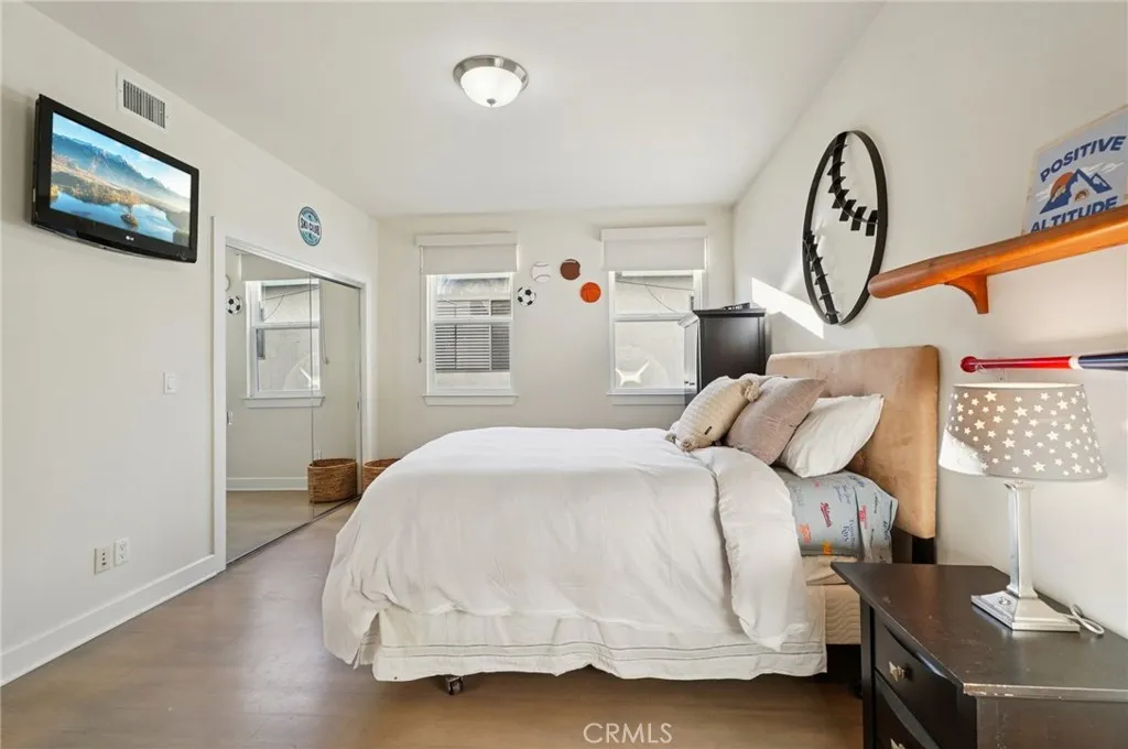 654 5th Street, Hermosa Beach, California 90254 home-pic-25