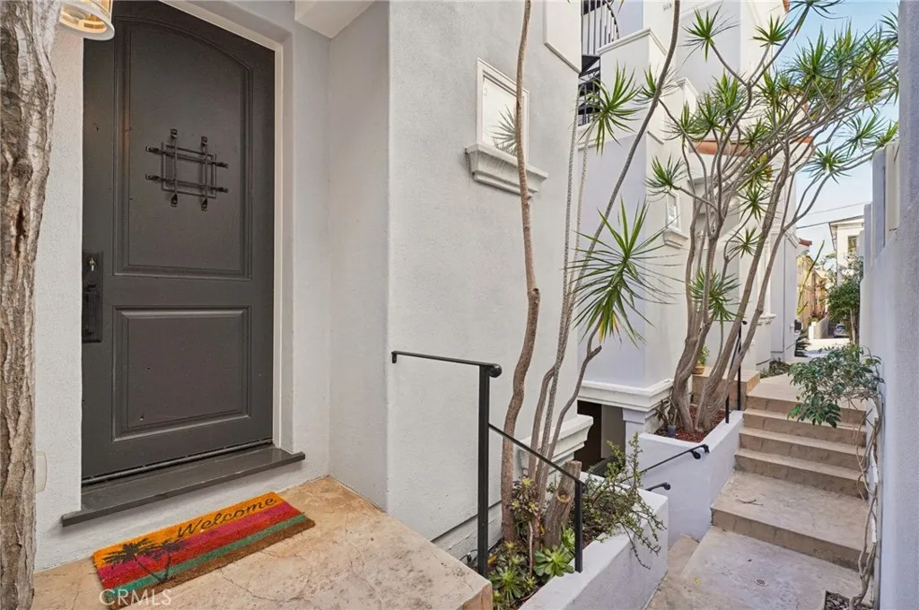 654 5th Street, Hermosa Beach, California 90254 home-pic-5