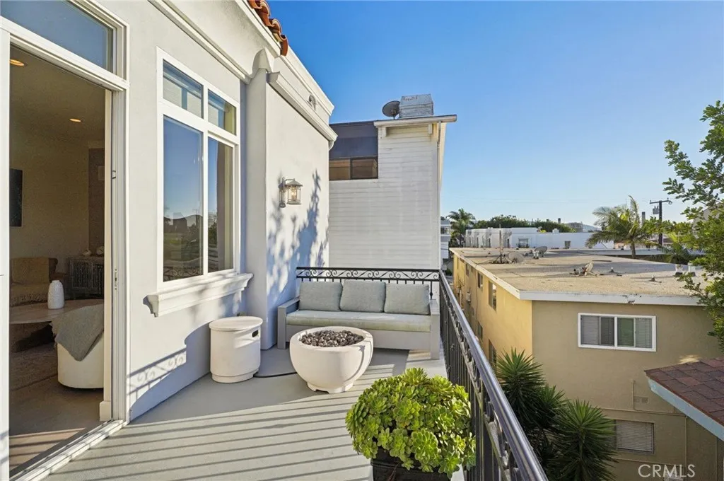 654 5th Street, Hermosa Beach, California 90254 home-pic-33