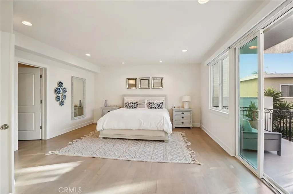 654 5th Street, Hermosa Beach, California 90254 home-pic-23