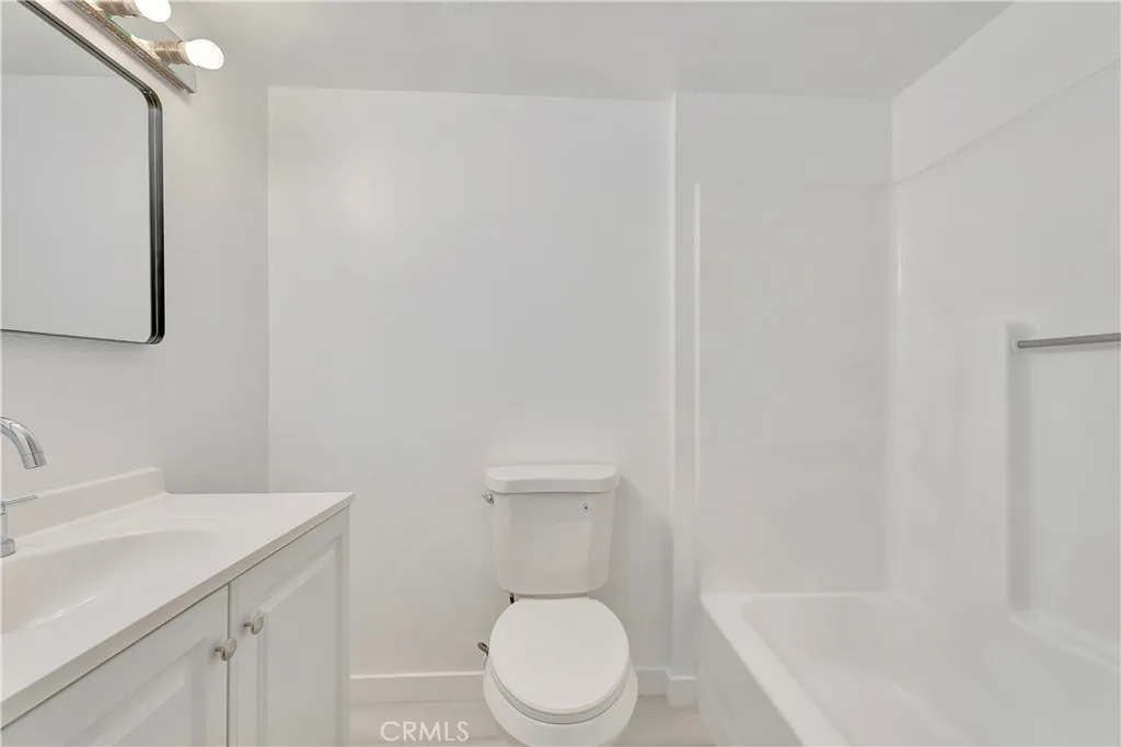 609 E Phillips, Pomona, California 91766 home-pic-5