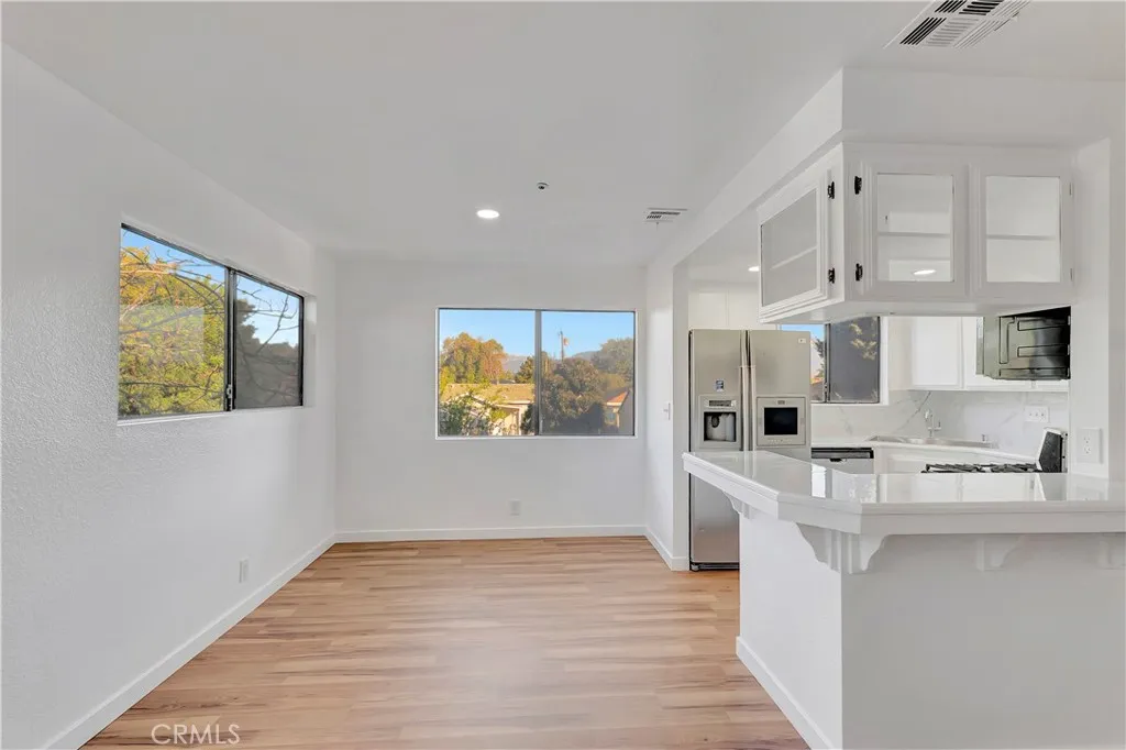 609 E Phillips, Pomona, California 91766 home-pic-10