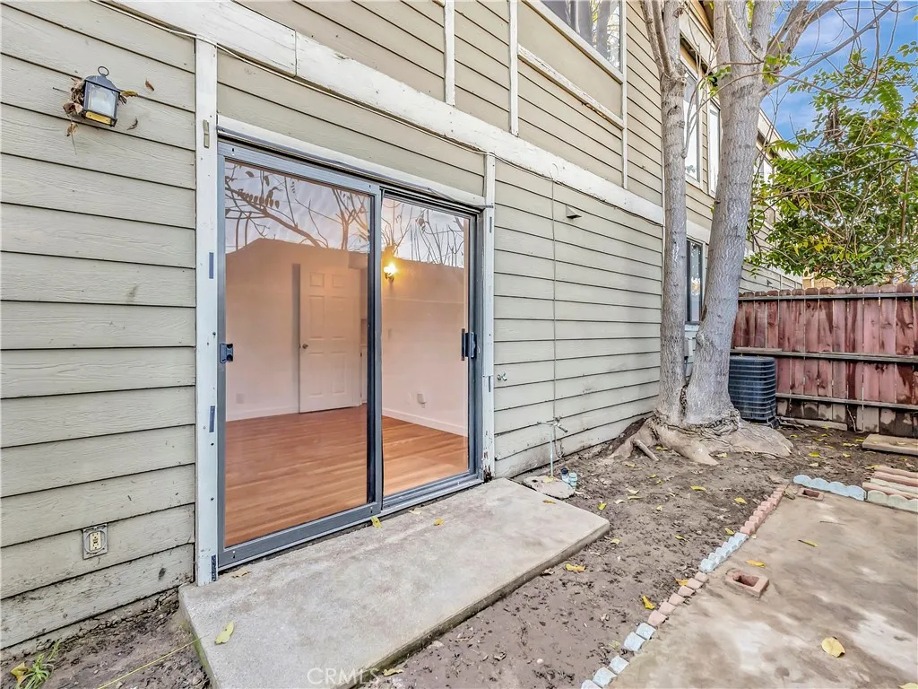 609 E Phillips, Pomona, California 91766 home-pic-30