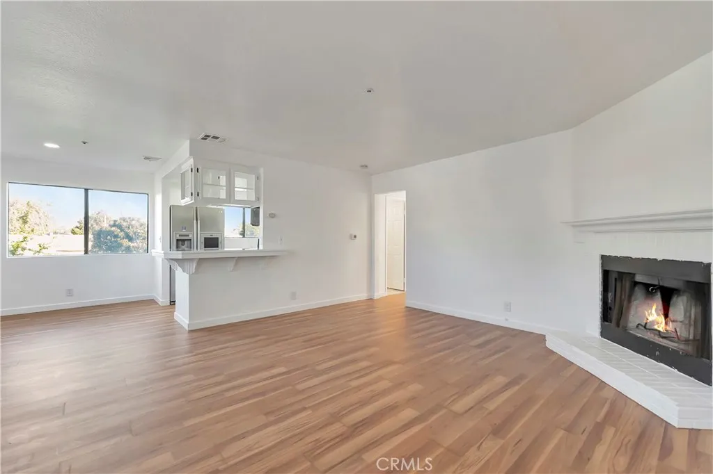609 E Phillips, Pomona, California 91766 home-pic-20
