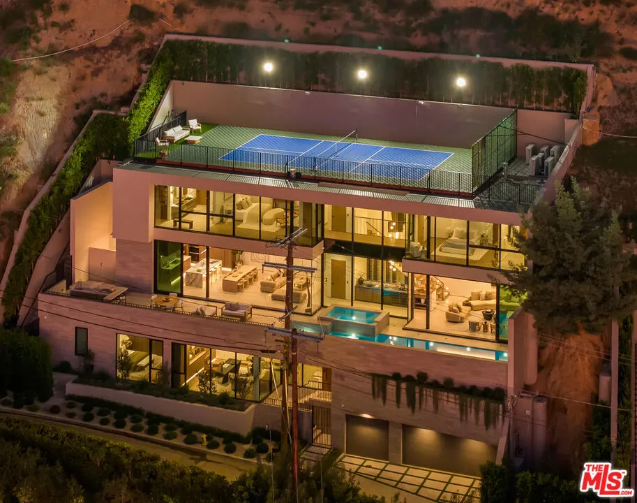 8777 W Hollywood Blvd, Los Angeles, California 90069 home-pic-18