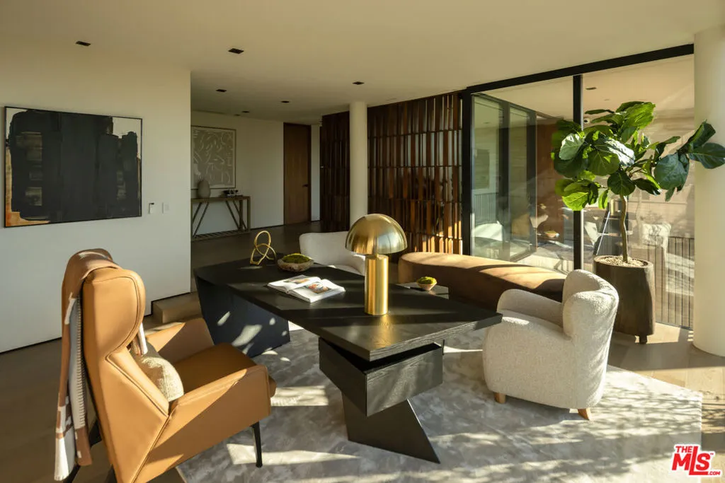8777 W Hollywood Blvd, Los Angeles, California 90069 home-pic-3