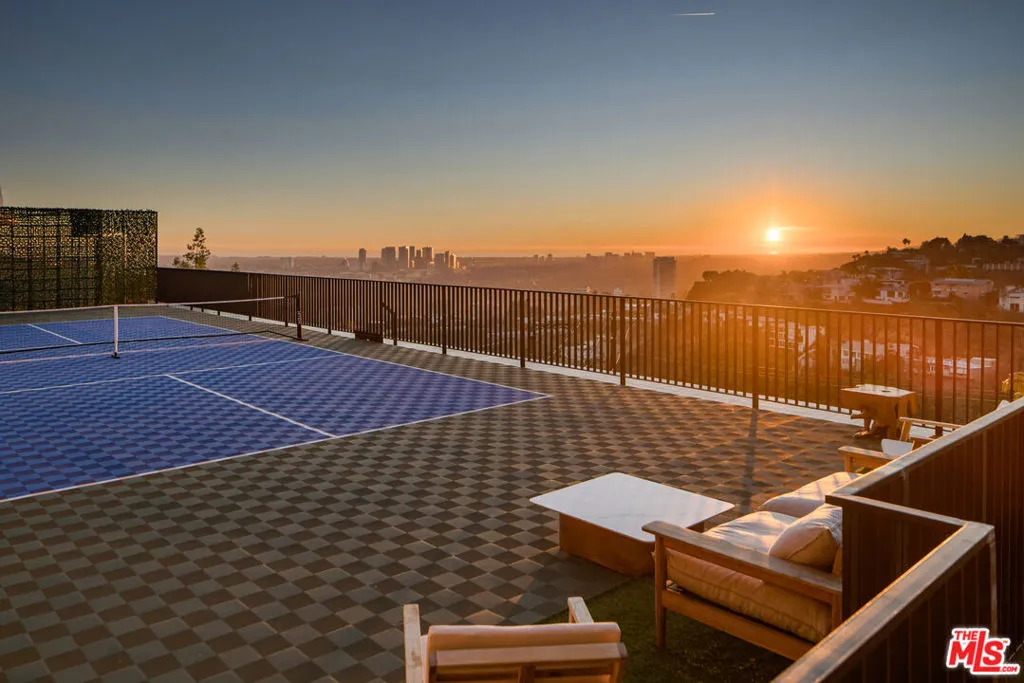 8777 W Hollywood Blvd, Los Angeles, California 90069 home-pic-15