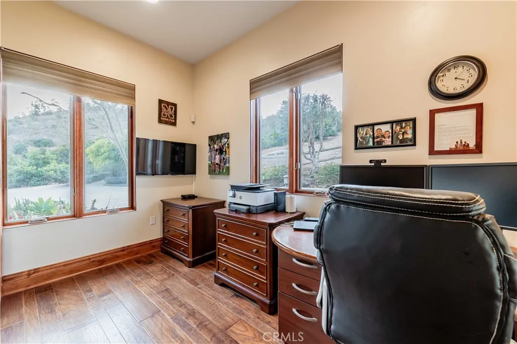 26525 Carancho Road, Temecula, California 92590 home-pic-22