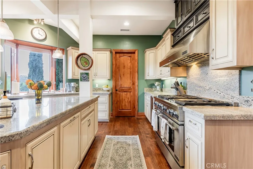 26525 Carancho Road, Temecula, California 92590 home-pic-16