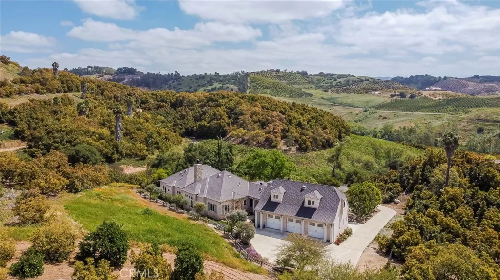 26525 Carancho Road, Temecula, California 92590 home-pic-60