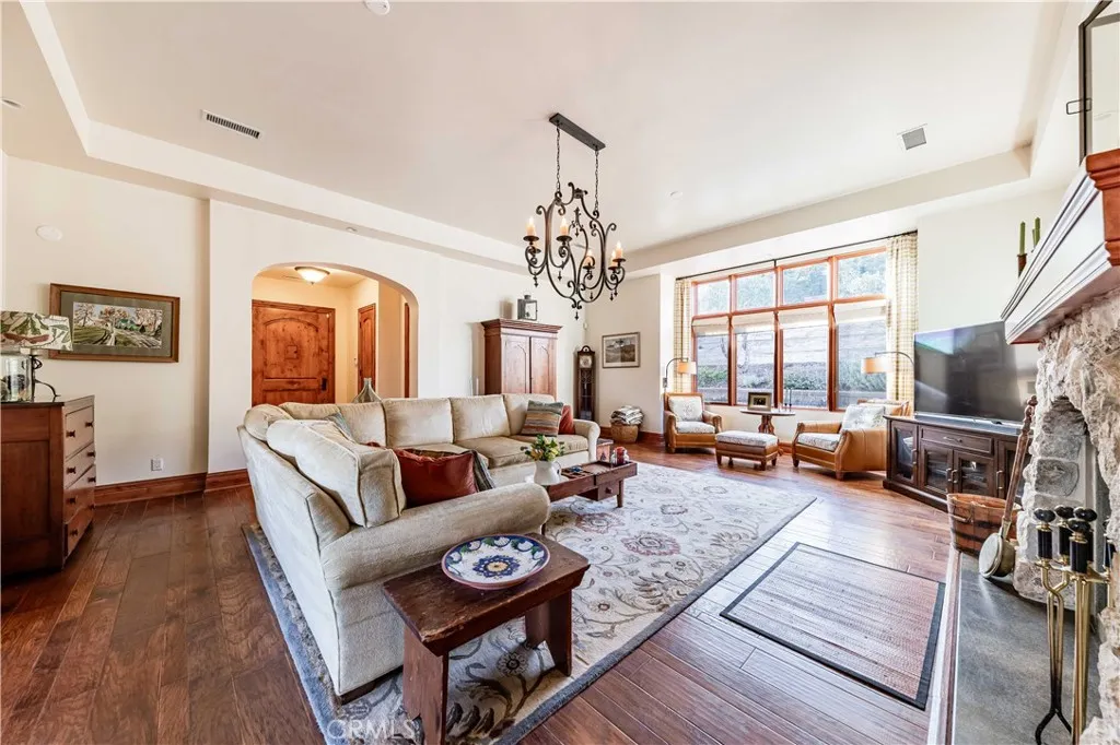 26525 Carancho Road, Temecula, California 92590 home-pic-8