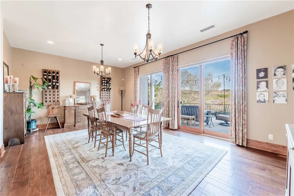 26525 Carancho Road, Temecula, California 92590 home-pic-12