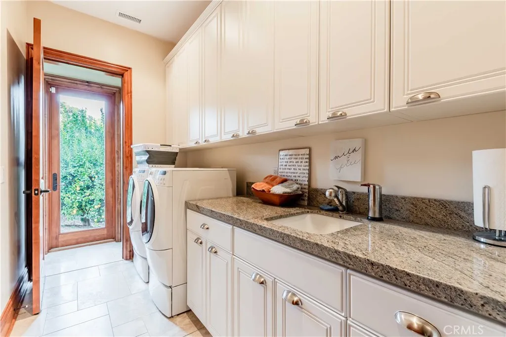 26525 Carancho Road, Temecula, California 92590 home-pic-33