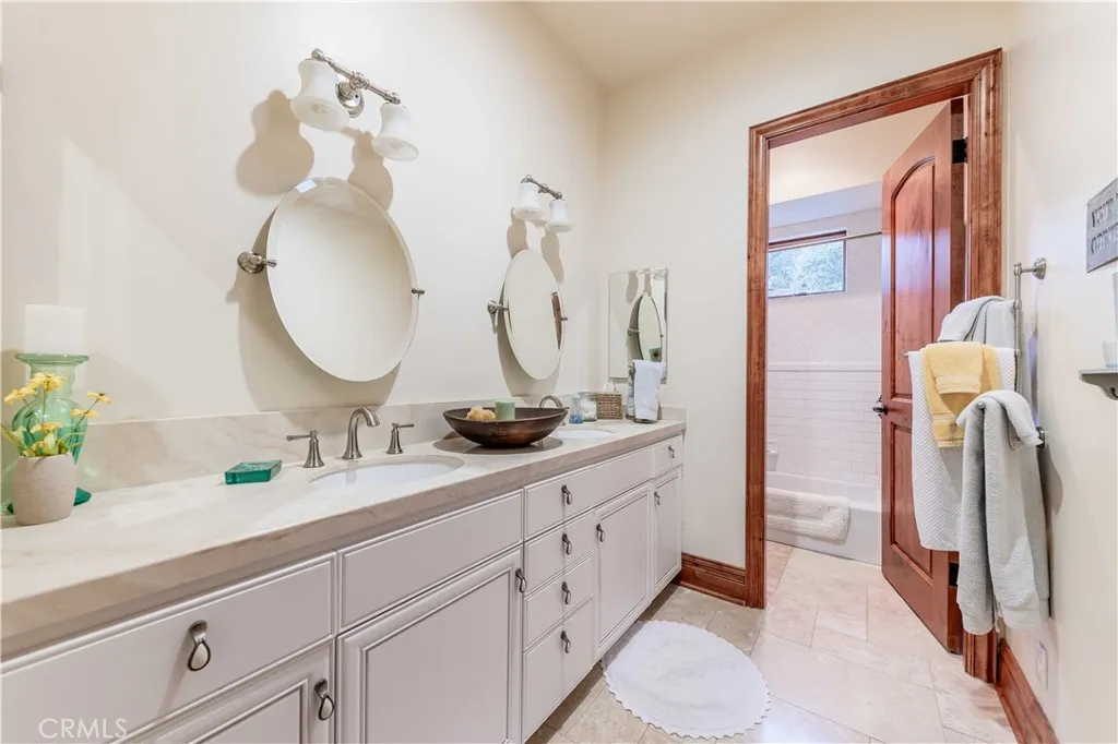 26525 Carancho Road, Temecula, California 92590 home-pic-32