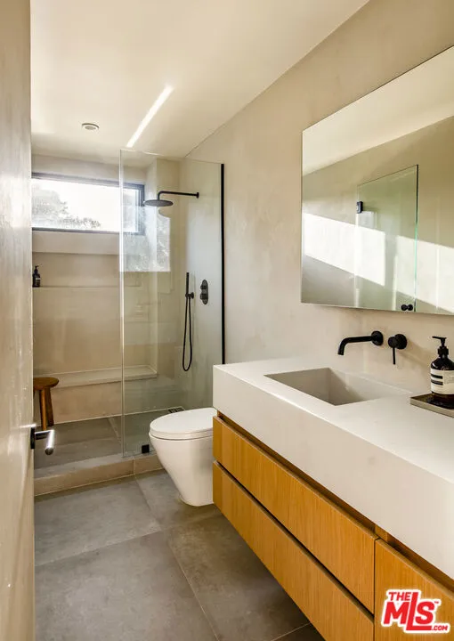 28869 Selfridge Drive, Malibu, California 90265 home-pic-18