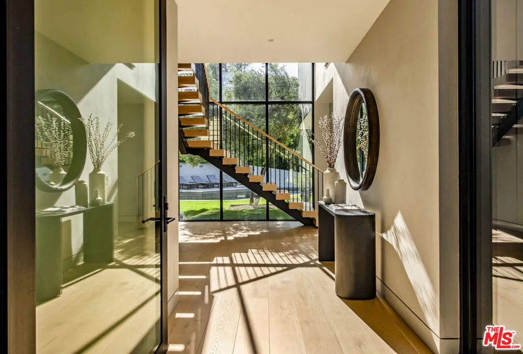 28869 Selfridge Drive, Malibu, California 90265 home-pic-2