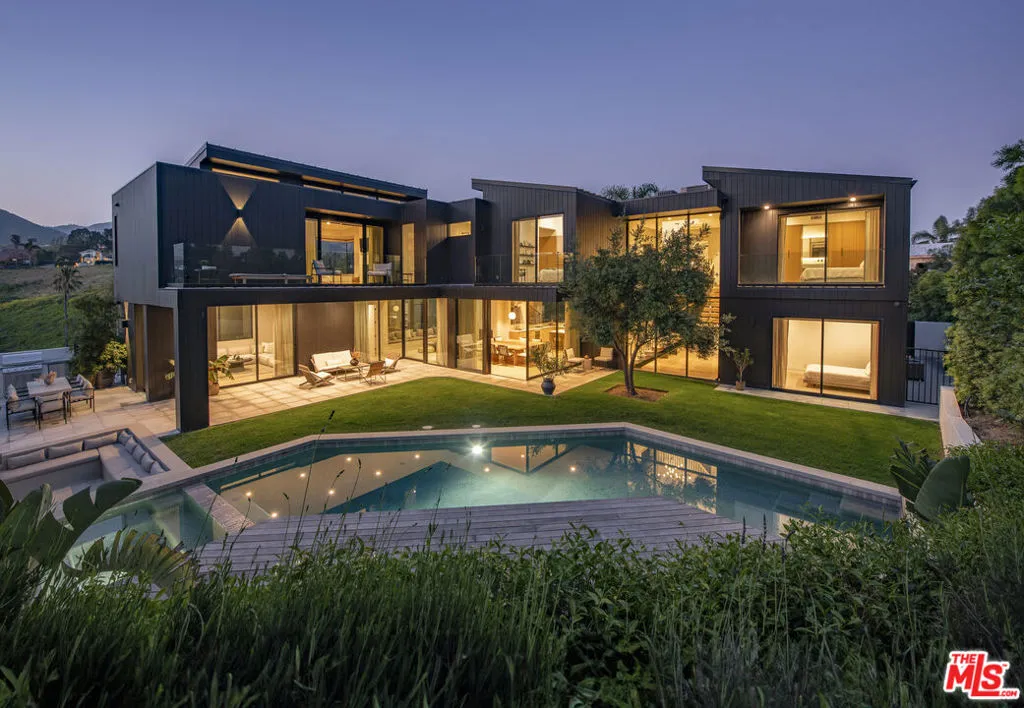 28869 Selfridge Drive, Malibu, California 90265 home-pic-26