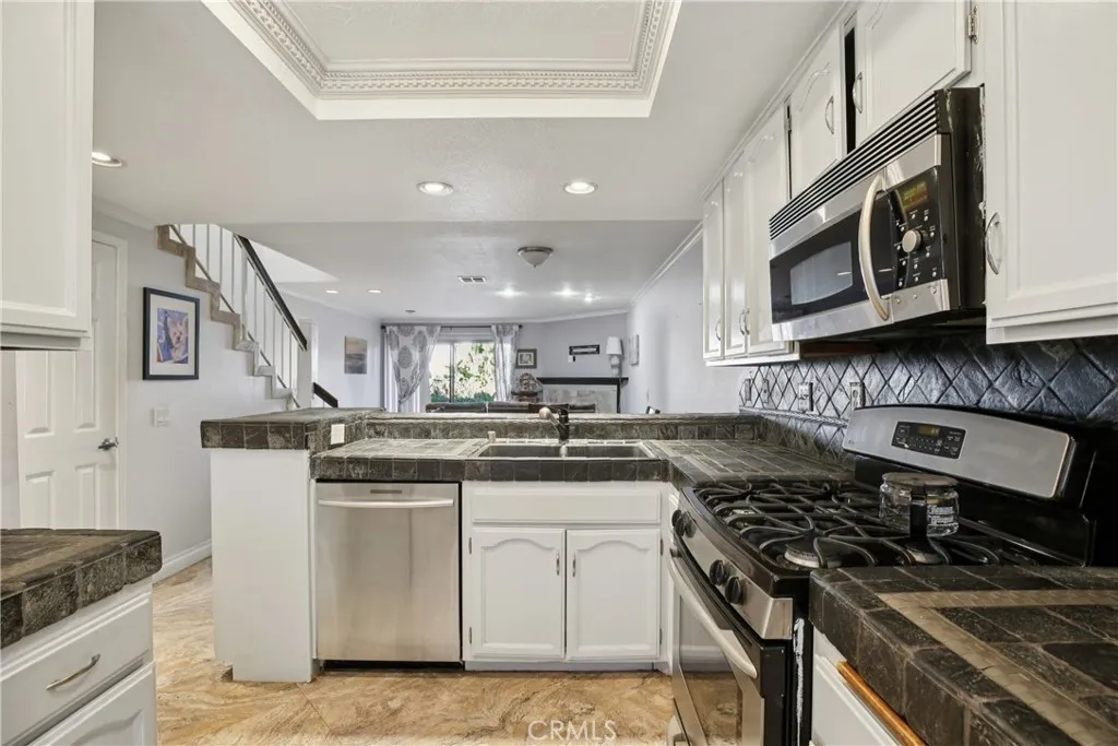 338 Molokai, Placentia, California 92870 home-pic-11