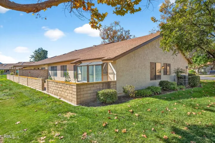 31-web-or-mls-UpmarketMedia_17164V-135