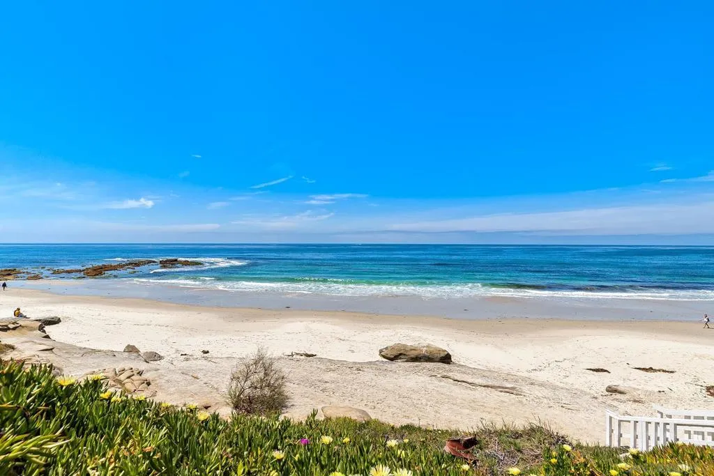 8561 Villa La Jolla Dr K, La Jolla, California 92037 home-pic-30