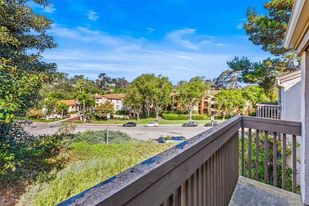 8561 Villa La Jolla Dr K, La Jolla, California 92037 home-pic-19
