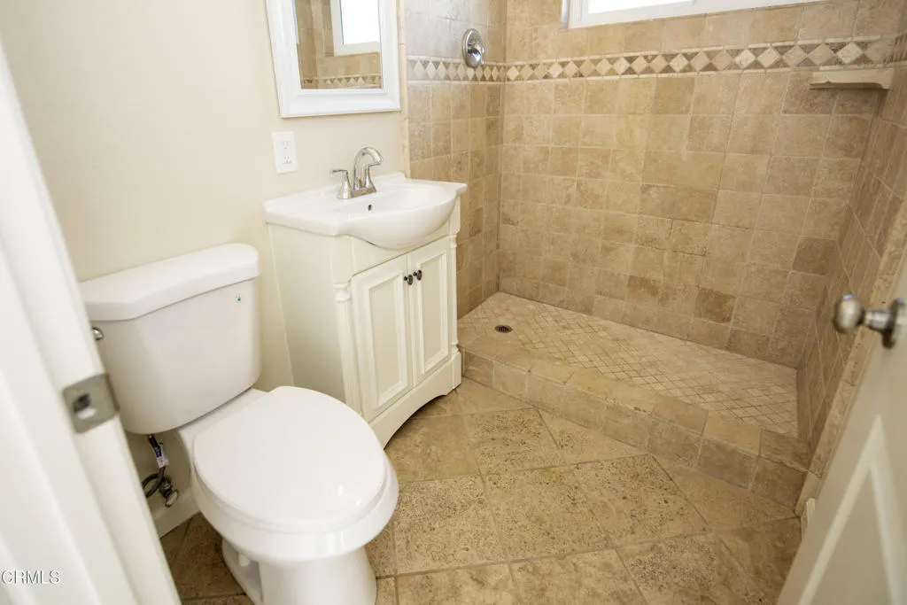 891 Salem Avenue, Oxnard, California 93036 home-pic-17