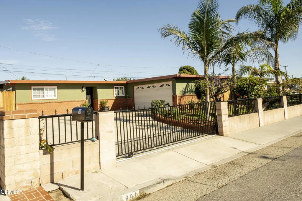 891 Salem Avenue, Oxnard, California 93036 home-pic-3
