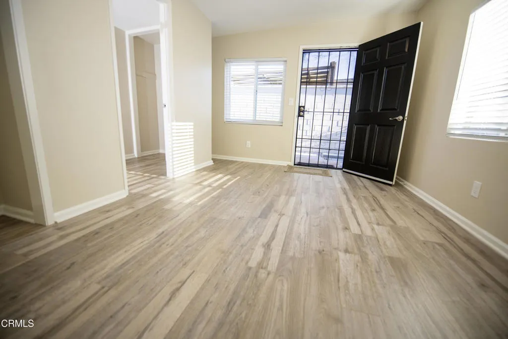 891 Salem Avenue, Oxnard, California 93036 home-pic-22