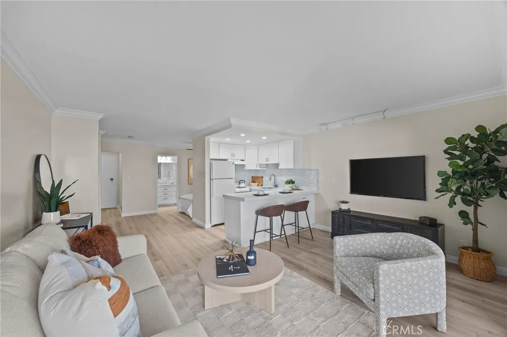 101 Scholz Plaza Ph19, Newport Beach, California 92663 home-pic-9