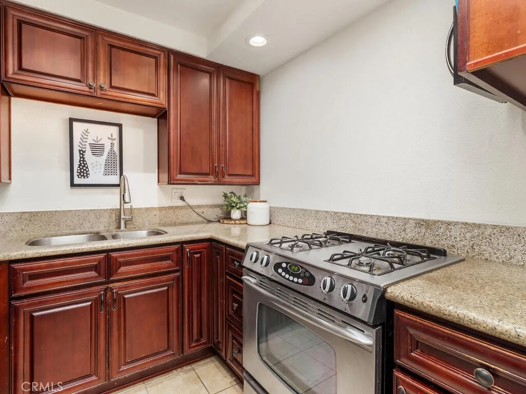 6907 Quail Place F, Carlsbad, California 92009 home-pic-6