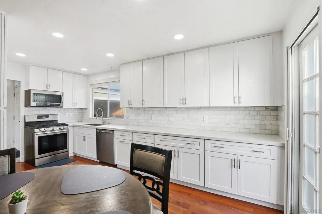 754 Alveda Avenue, El Cajon, California 92019 home-pic-11
