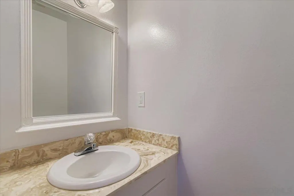 1158 Denver Lane C, El Cajon, California 92021 home-pic-20