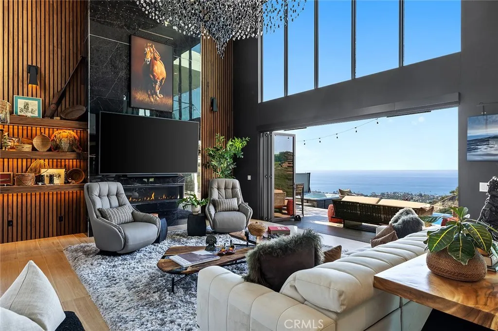 606 E Avenida San Juan, San Clemente, California 92672 home-pic-1