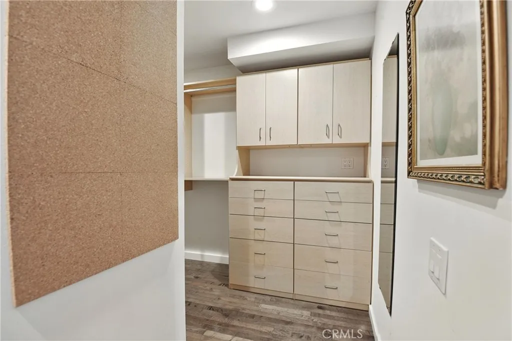 2203 3rd Street 1, Santa Monica, California 90405 home-pic-32