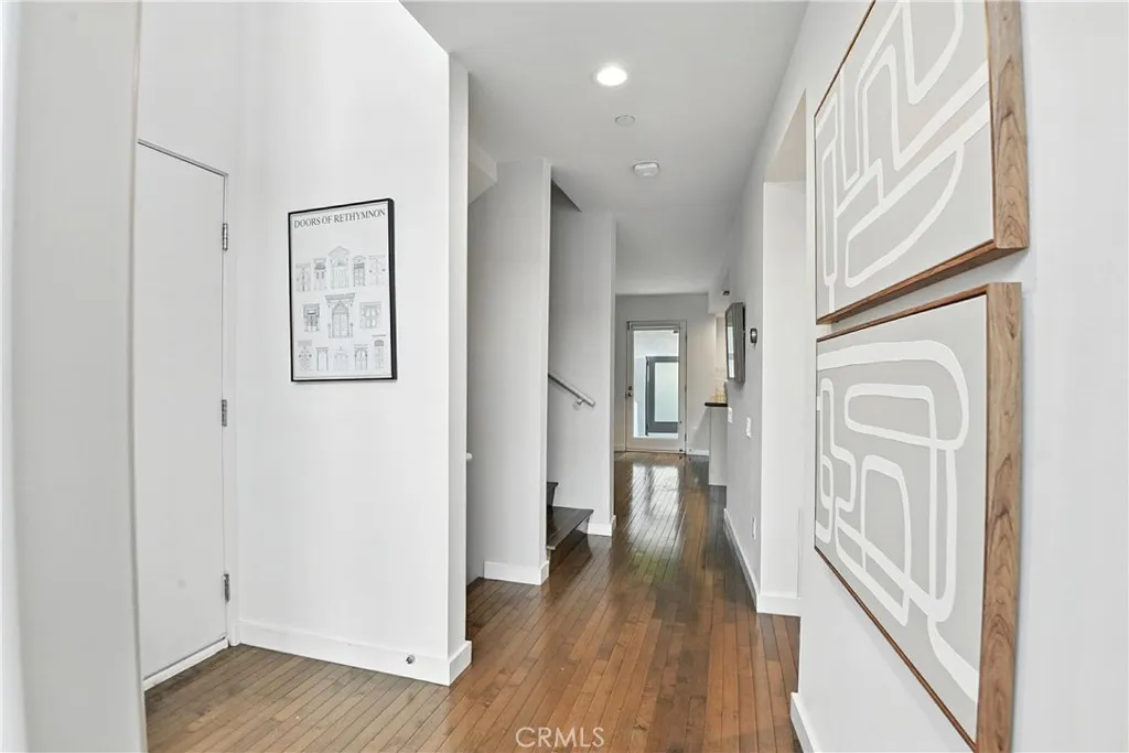 2203 3rd Street 1, Santa Monica, California 90405 home-pic-17