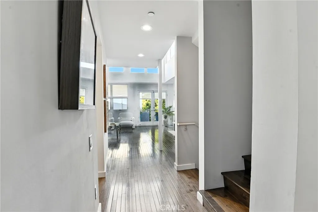 2203 3rd Street 1, Santa Monica, California 90405 home-pic-16