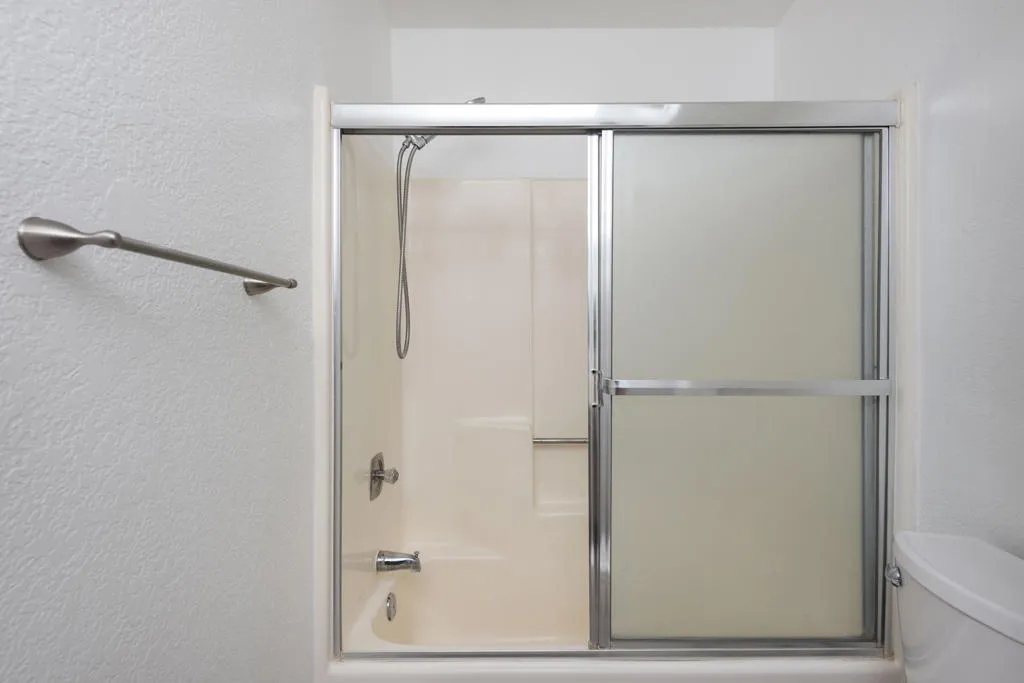 701 N Los Felices Circle W 208, Palm Springs, California 92262 home-pic-13