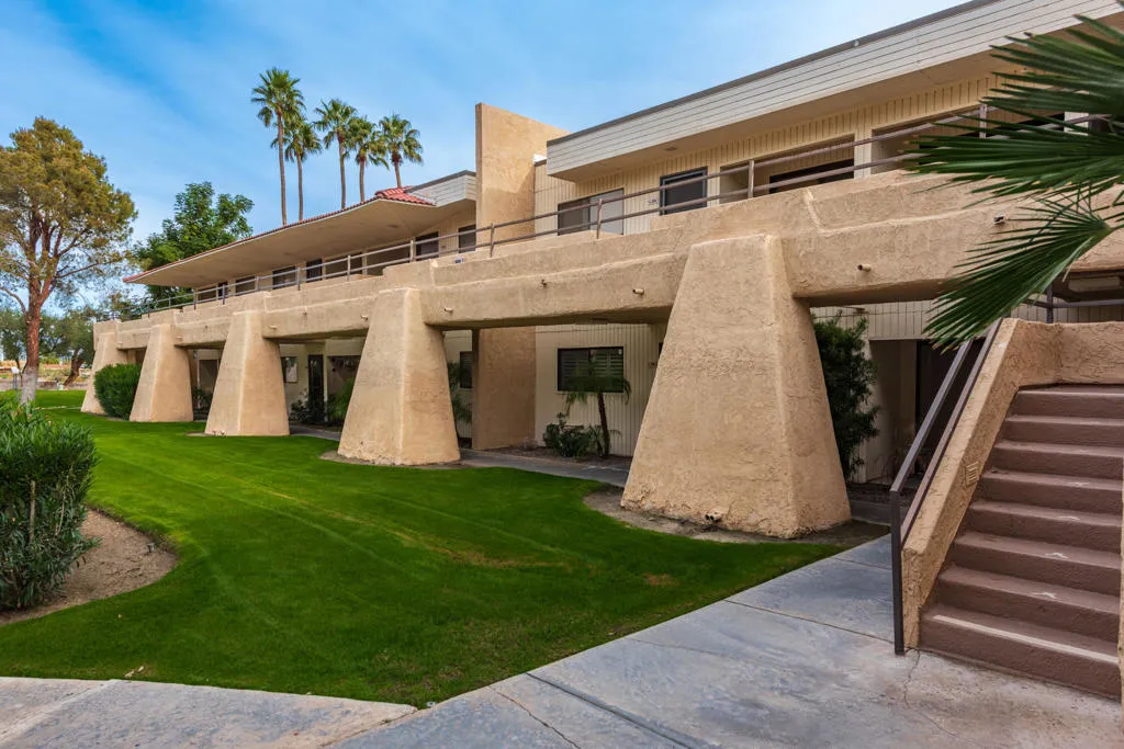 701 N Los Felices Circle W 208, Palm Springs, California 92262 home-pic-2
