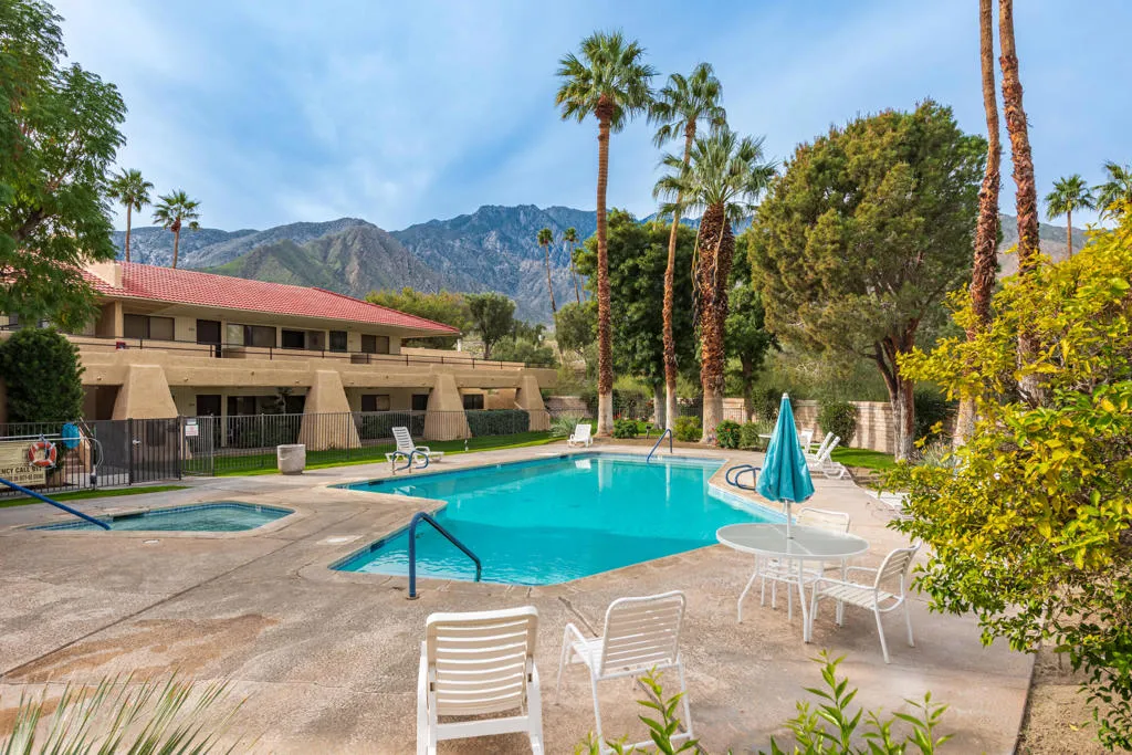 701 N Los Felices Circle W 208, Palm Springs, California 92262 home-pic-15