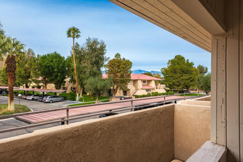 701 N Los Felices Circle W 208, Palm Springs, California 92262 home-pic-14