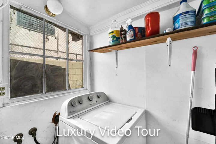 638 N Bunker Hill Ave-29