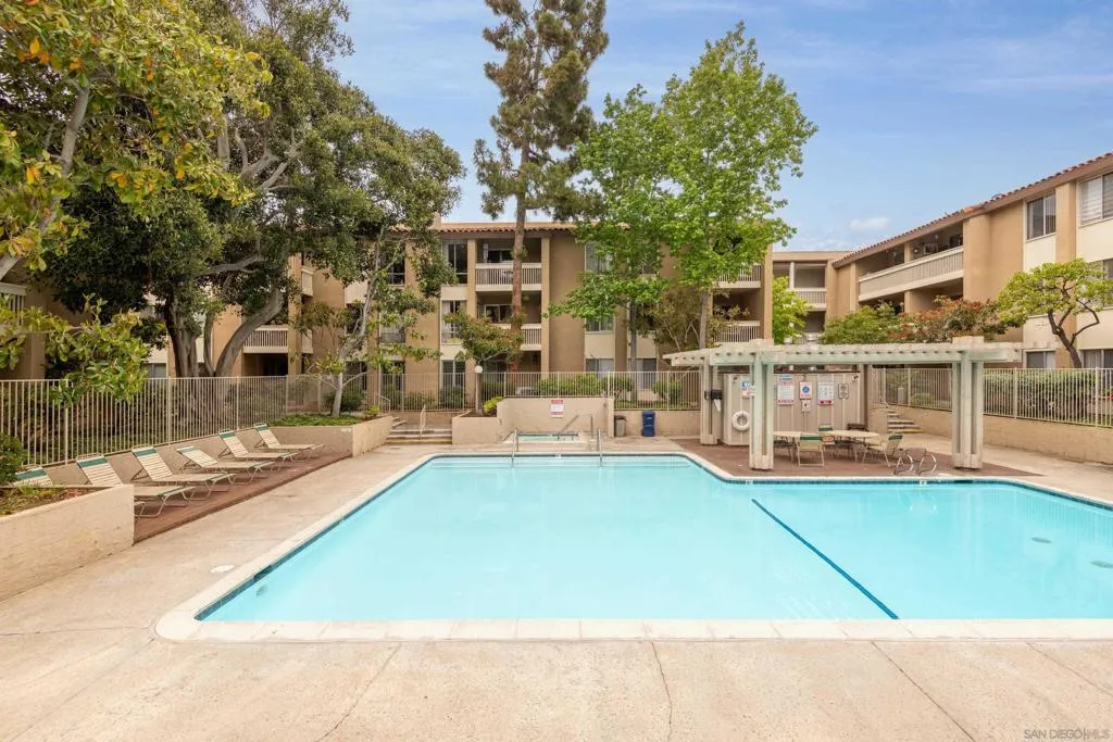 1885 Diamond St 132, San Diego, California 92109 home-pic-17
