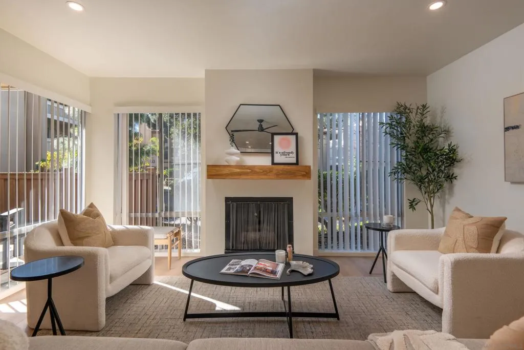 1885 Diamond St 132, San Diego, California 92109 home-pic-1