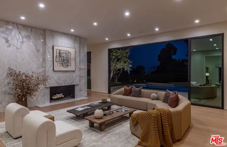 1705 Carla, Beverly Hills, California 90210