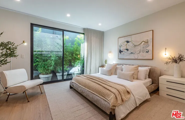 1705 Carla, Beverly Hills, California 90210