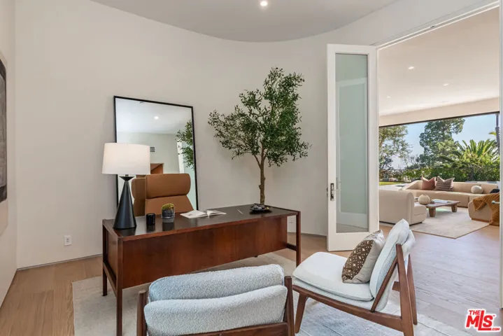 1705 Carla, Beverly Hills, California 90210