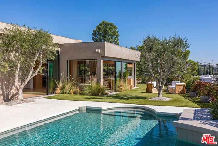1705 Carla, Beverly Hills, California 90210