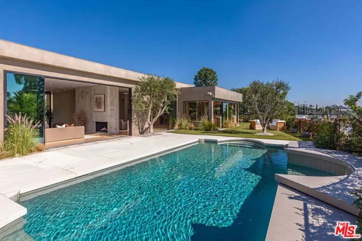1705 Carla, Beverly Hills, California 90210