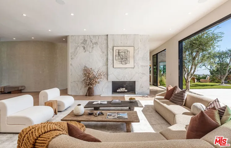 1705 Carla, Beverly Hills, California 90210
